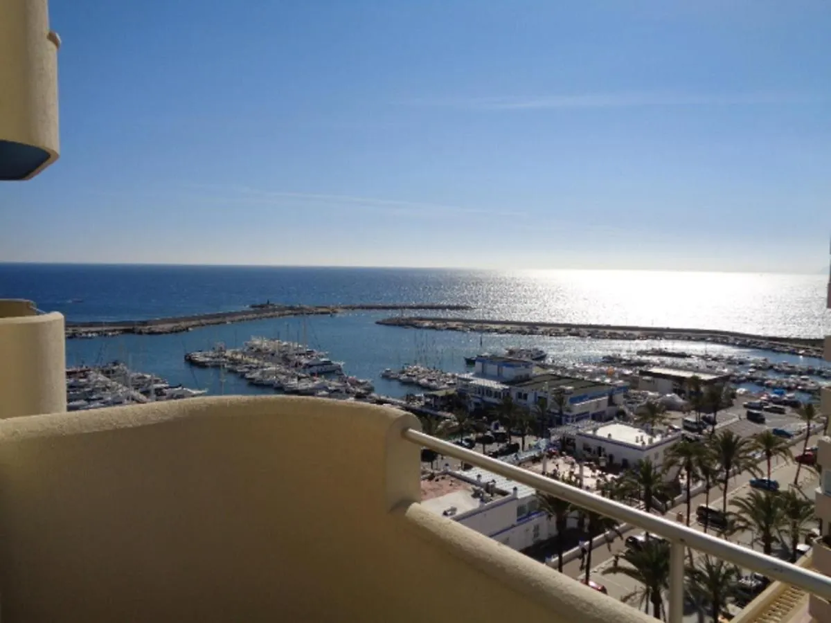 Luna Estepona
